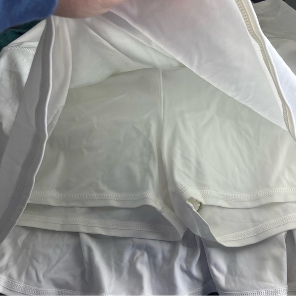 Offline by Aerie white Real Me crossover tennis skort size XL new with tags - Picture 15 of 15